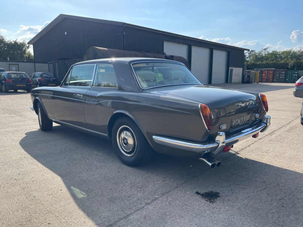Rolls Royce Corniche a complete restoration
